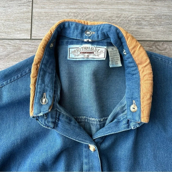 Vintage 90s Rhythm  Blue Removable Embroidery Collar Chambray Button Down Shirt - Picture 8 of 16